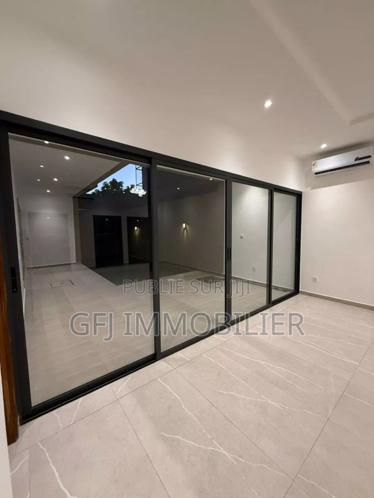 4chbre Duplex dans Francis Gweh, Cocody à Vendre