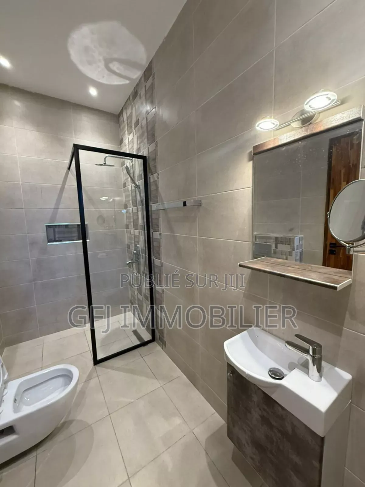 4chbre Duplex dans Francis Gweh, Cocody à Vendre