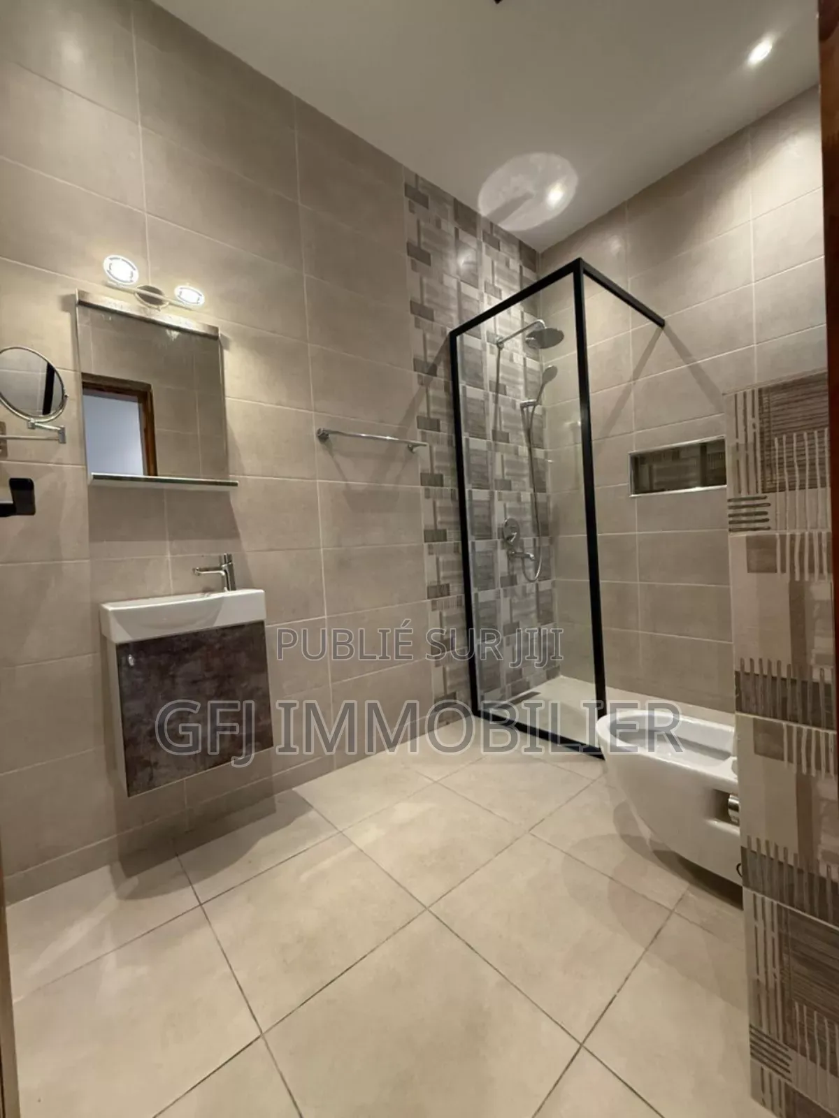 4chbre Duplex dans Francis Gweh, Cocody à Vendre