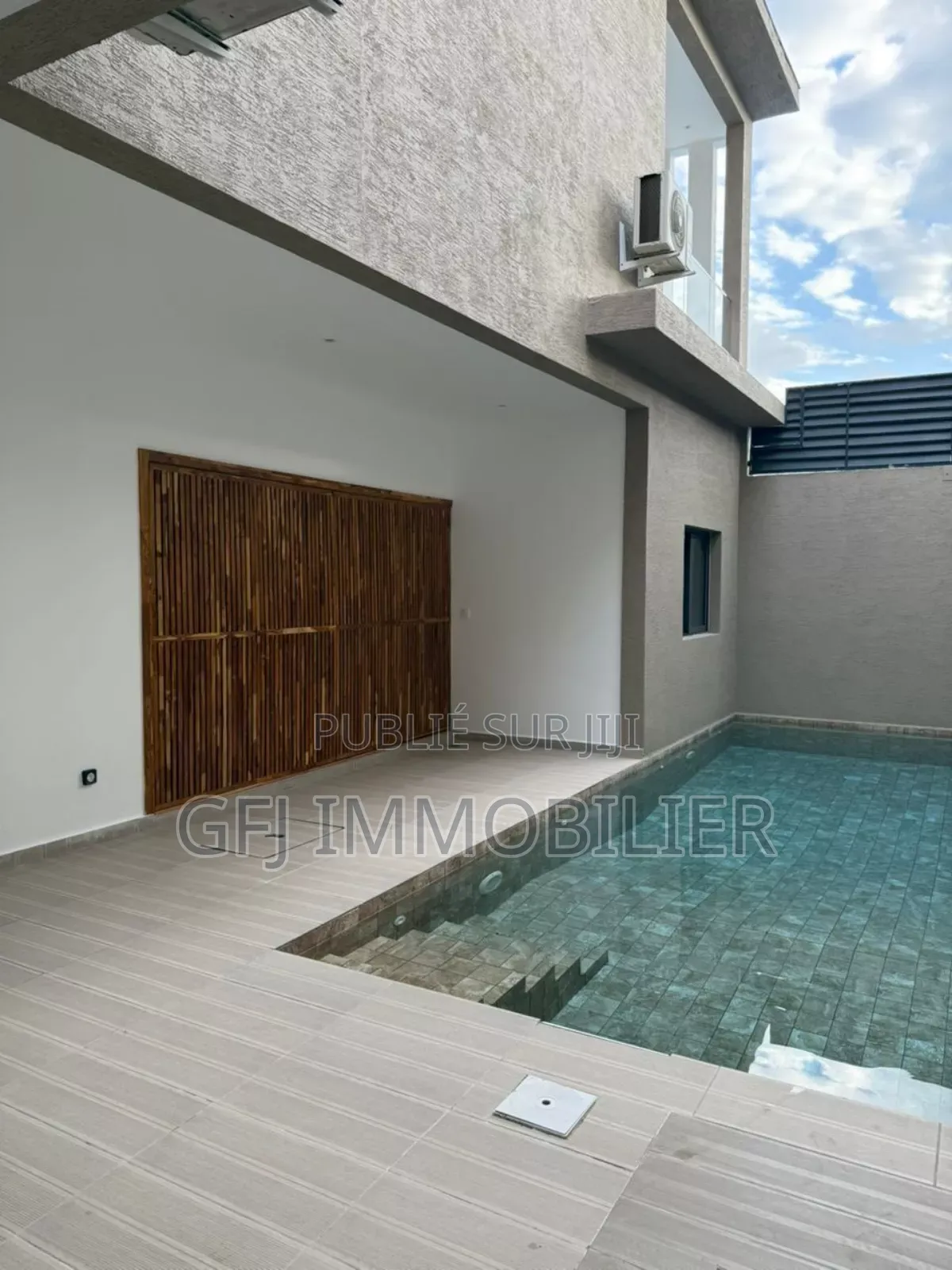 4chbre Duplex dans Francis Gweh, Cocody à Vendre