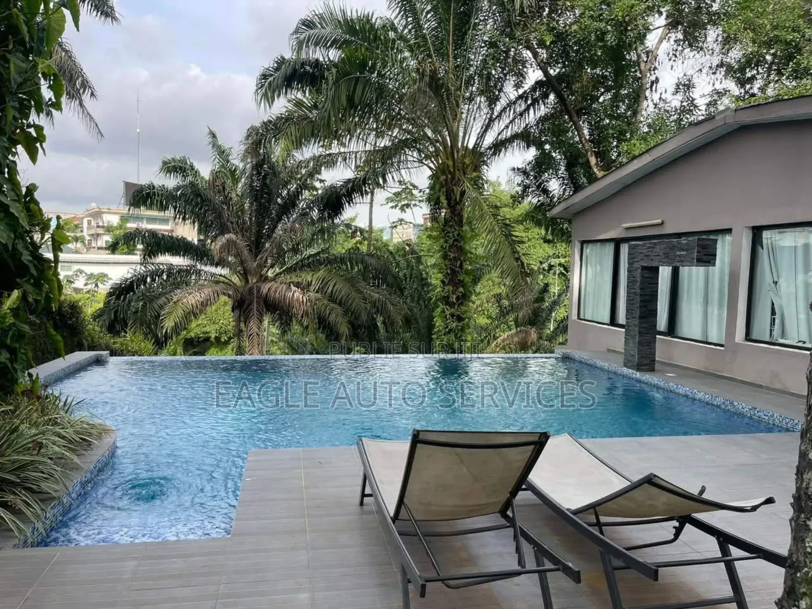 15chbre Duplex dans Deux Plateaux à Vendre