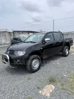Mitsubishi L200 2013 Noir