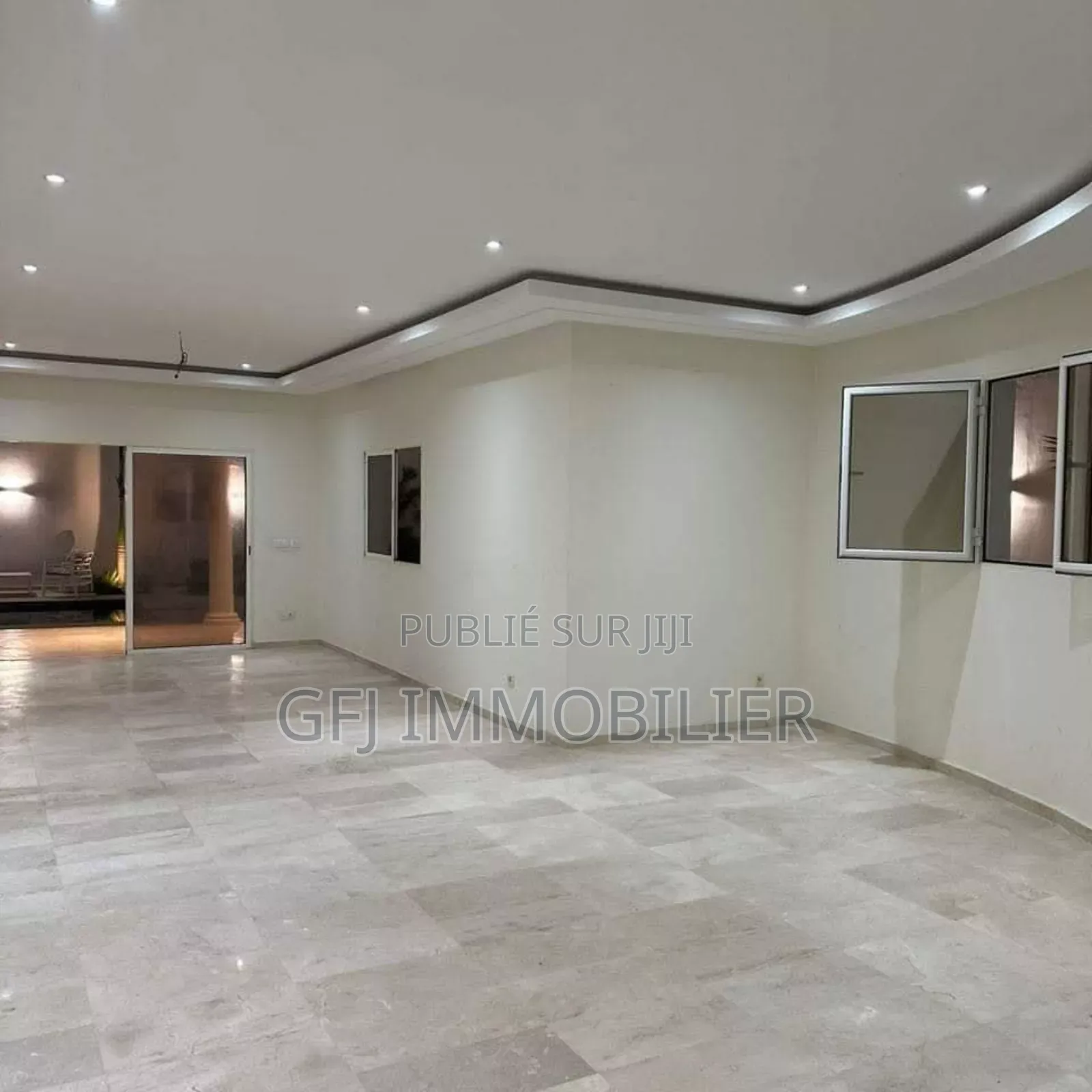 6chbre Duplex dans Francis Gweh, Cocody à Vendre