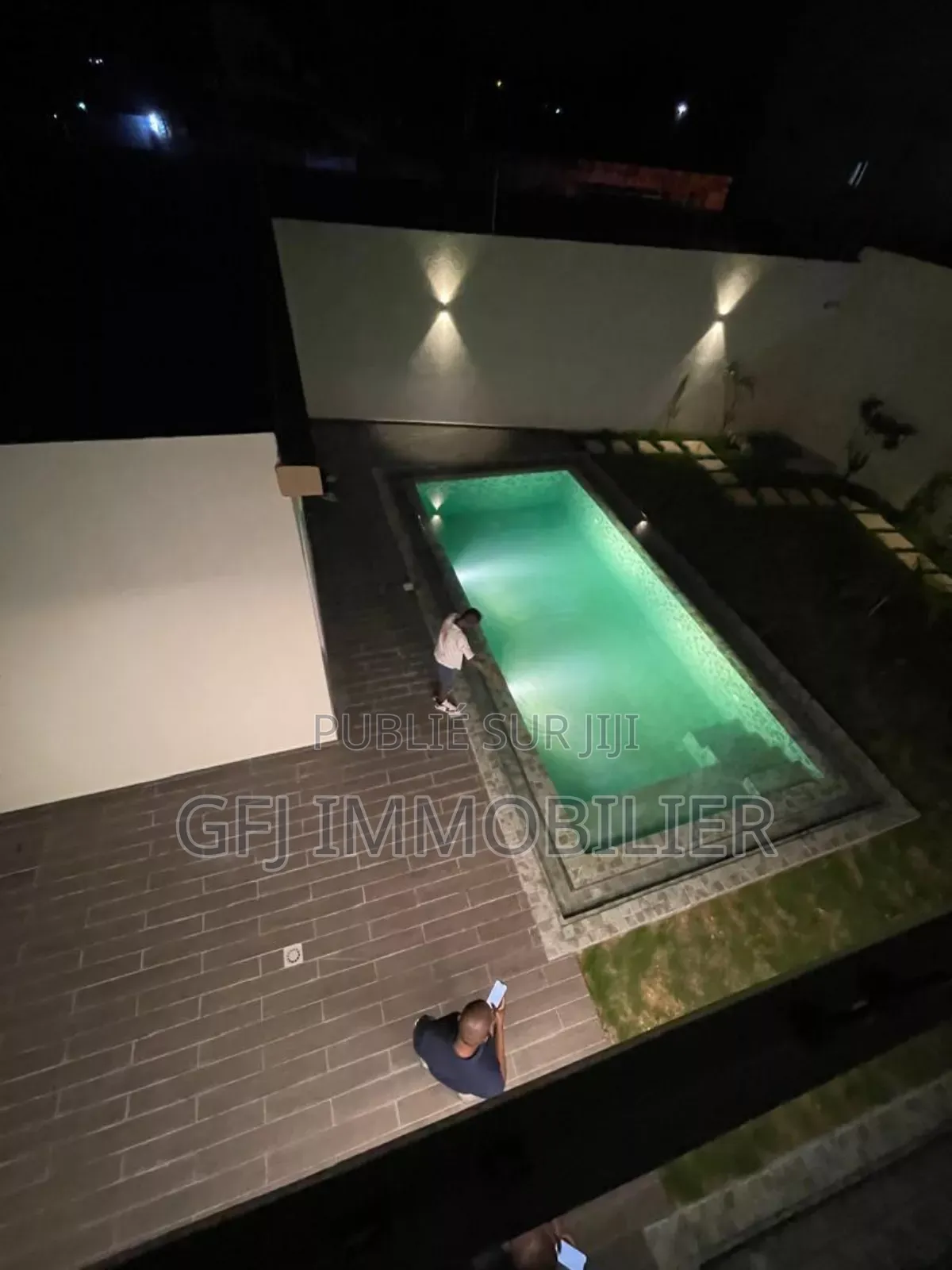 6chbre Duplex dans Francis Gweh, Cocody à Vendre