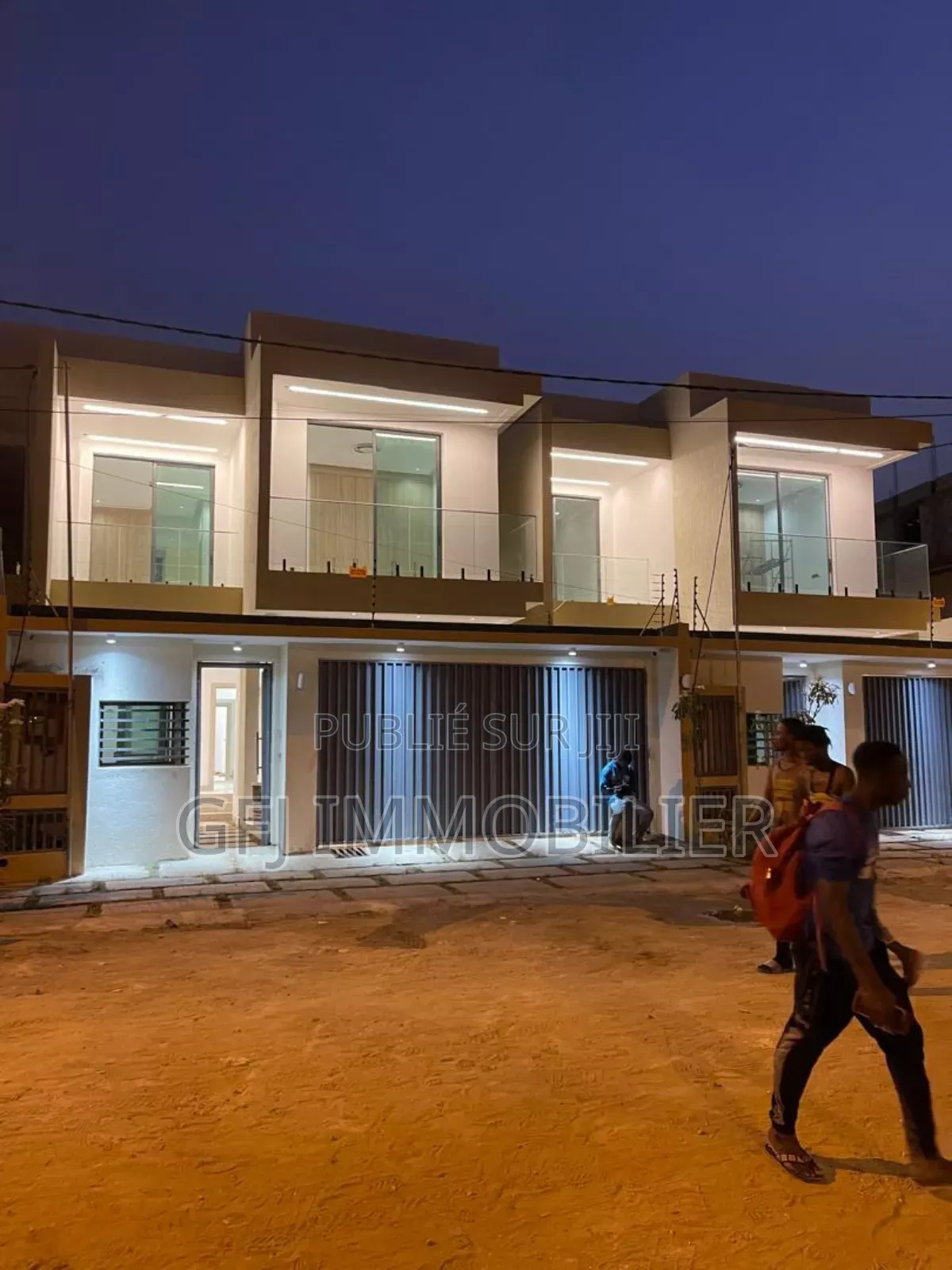 6chbre Duplex dans Francis Gweh, Cocody à Vendre