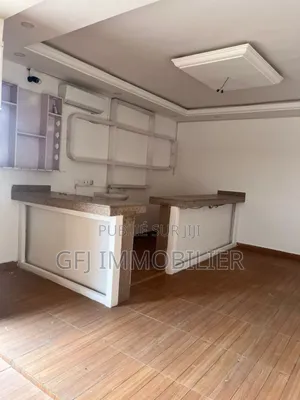 3chbre Appartement dans Francis Gweh, Cocody à Vendre