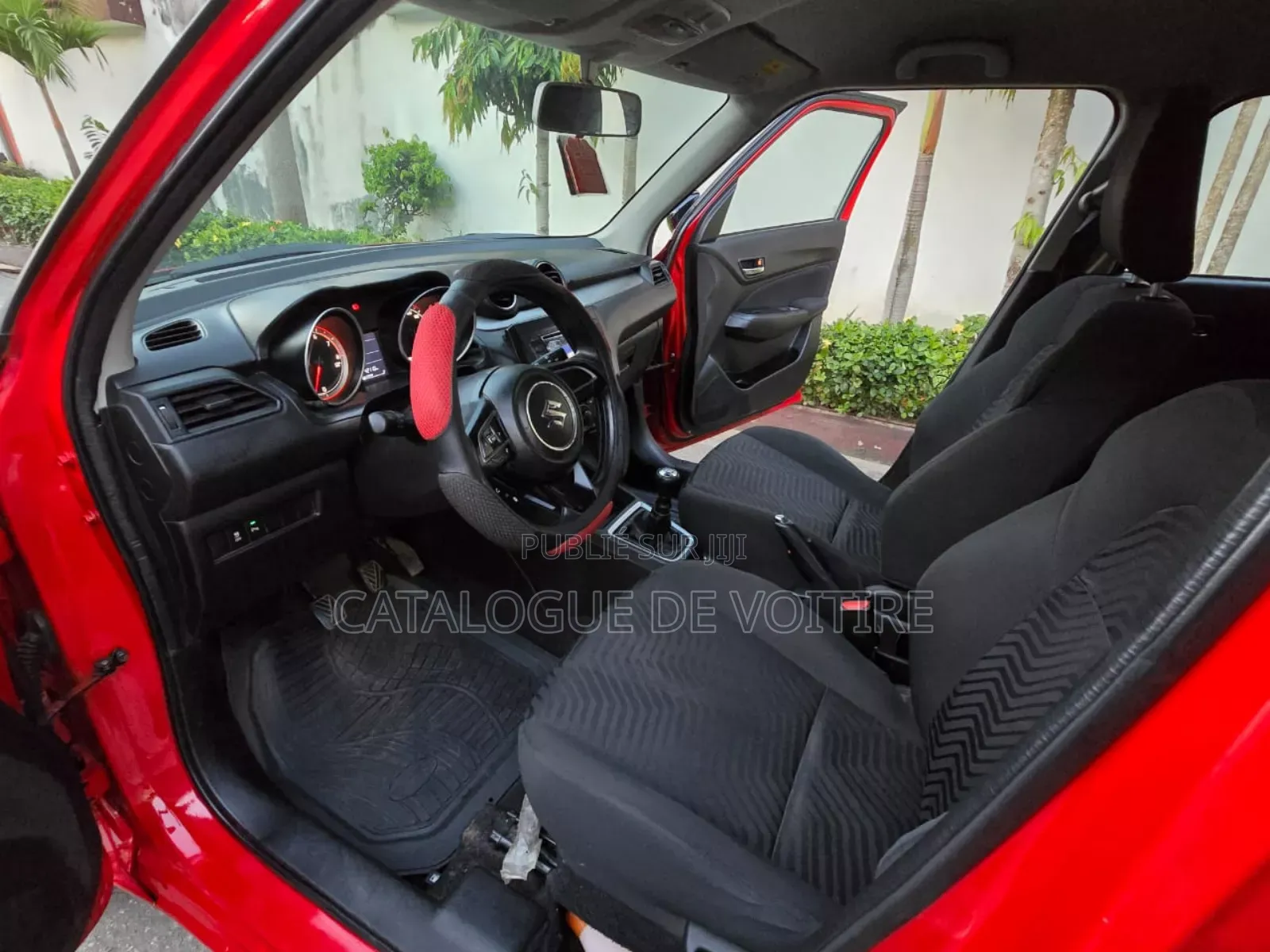 Suzuki Swift 2022 Bordeaux