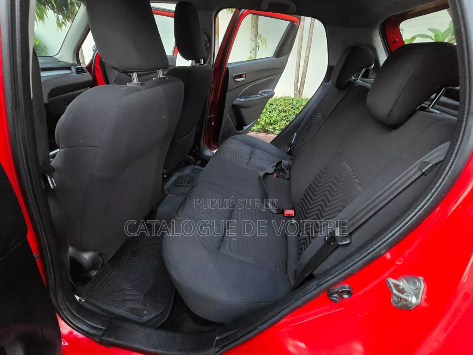 Suzuki Swift 2022 Bordeaux