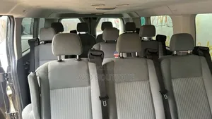 Ford Transit-350 2023 Noir