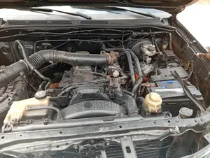 Toyota Hilux SR 4x4 2015 Blanc