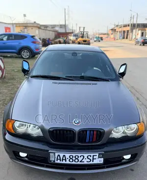 BMW 318i 2003 Noir