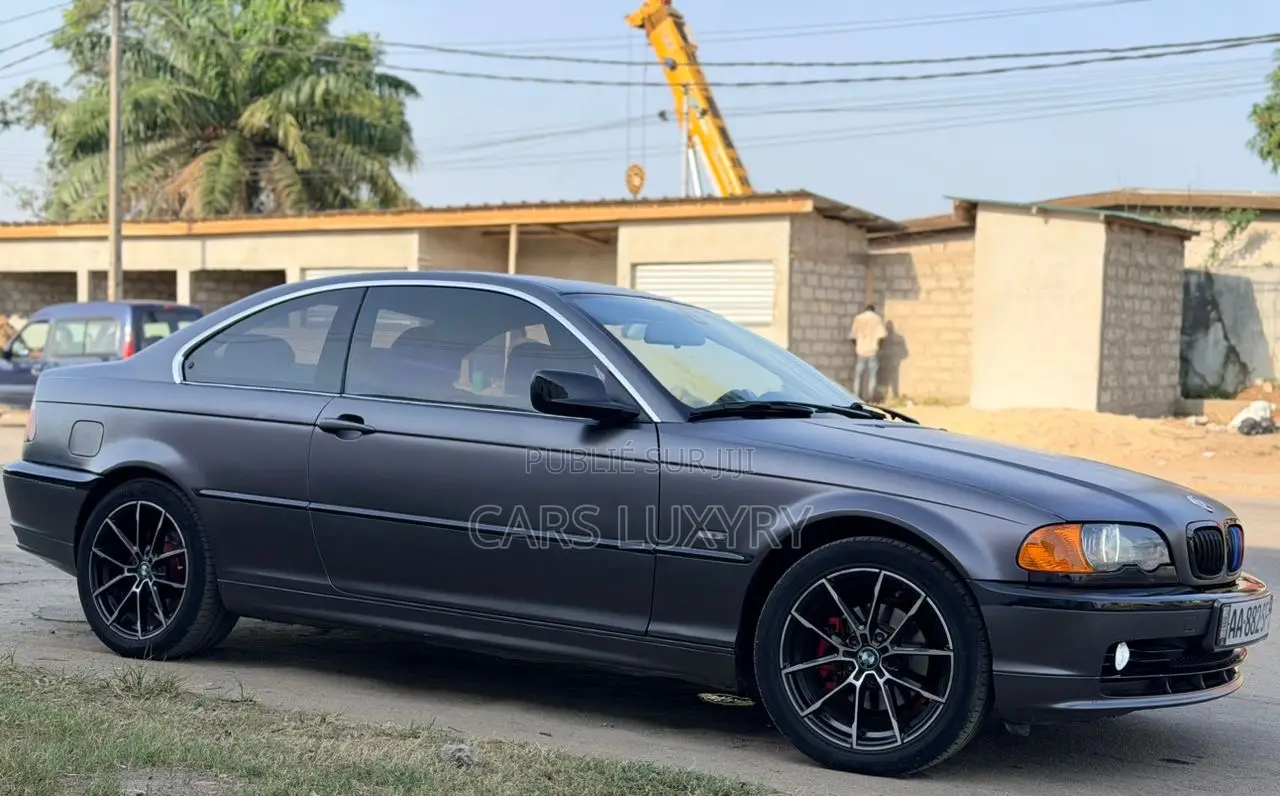 BMW 318i 2003 Noir