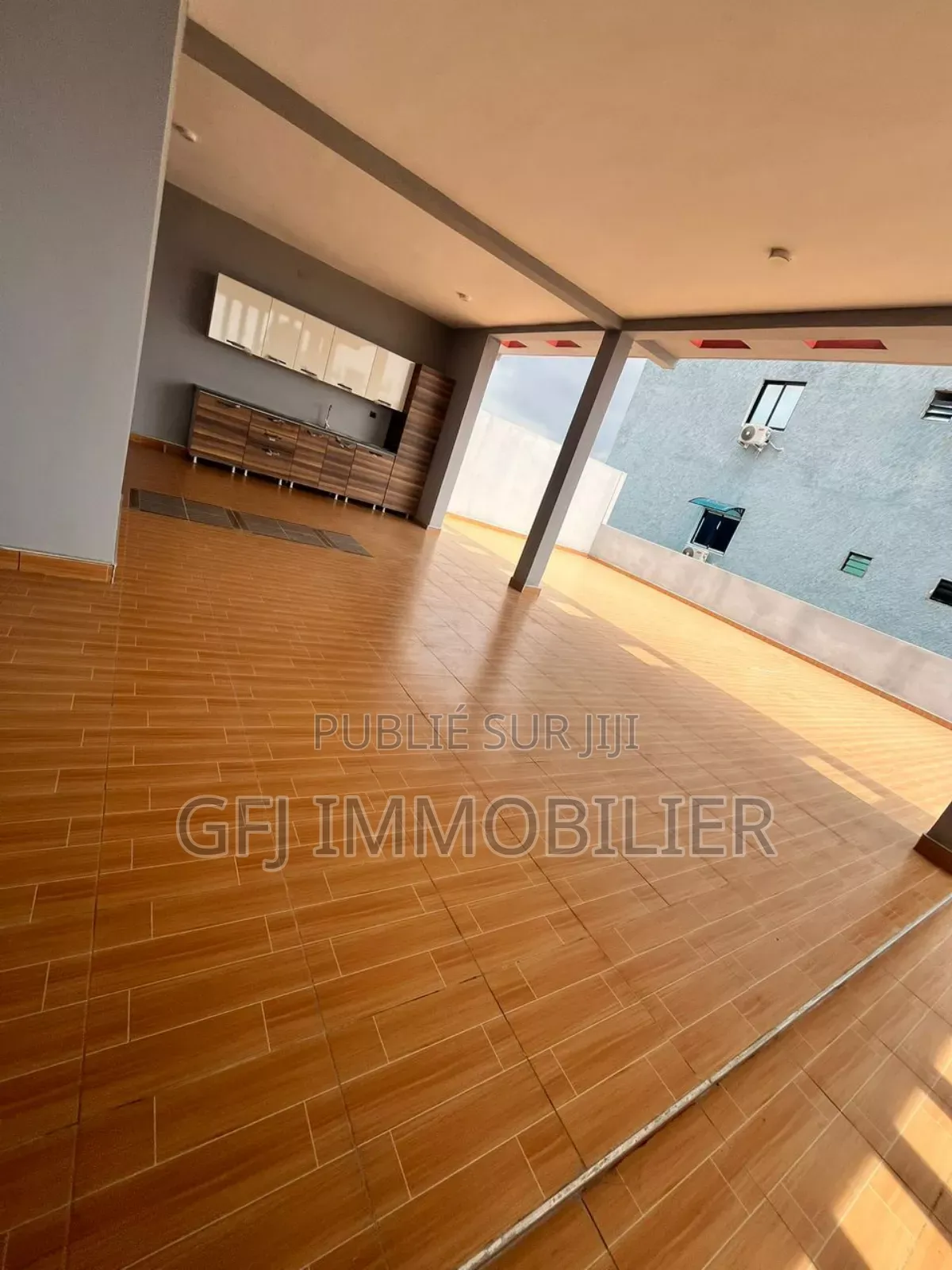 5chbre Duplex dans Francis Gweh, Cocody à Vendre