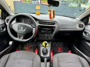 Peugeot 301 2015 Blanc