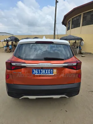 Kia Seltos EX 2022 Orange