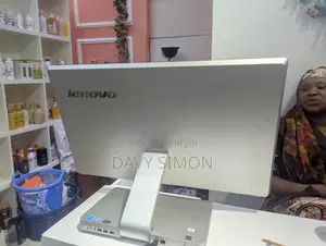 Ordinateur de bureau Lenovo ideacentre 720 6GB Intel Core i7 SSD 500GB