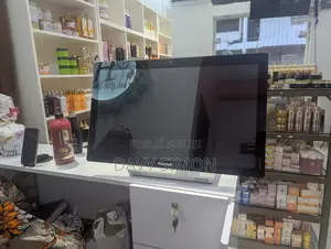 Ordinateur de bureau Lenovo ideacentre 720 6GB Intel Core i7 SSD 500GB