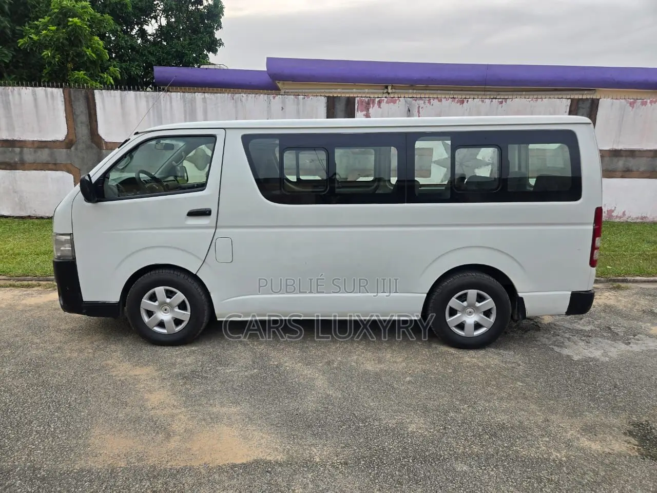 Toyota HiAce 2016 Blanc