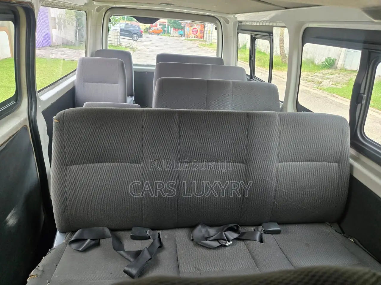 Toyota HiAce 2016 Blanc