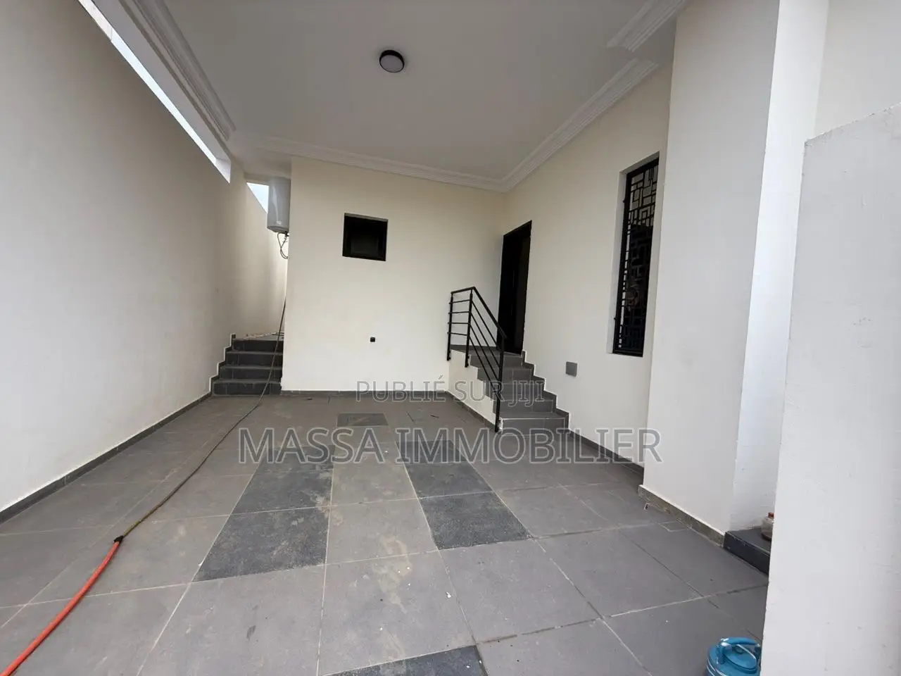 4chbre Villa dans Massa Immobilier, Cocody à Vendre