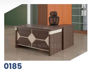 Bureau Professionnel Moderne Avec Retour