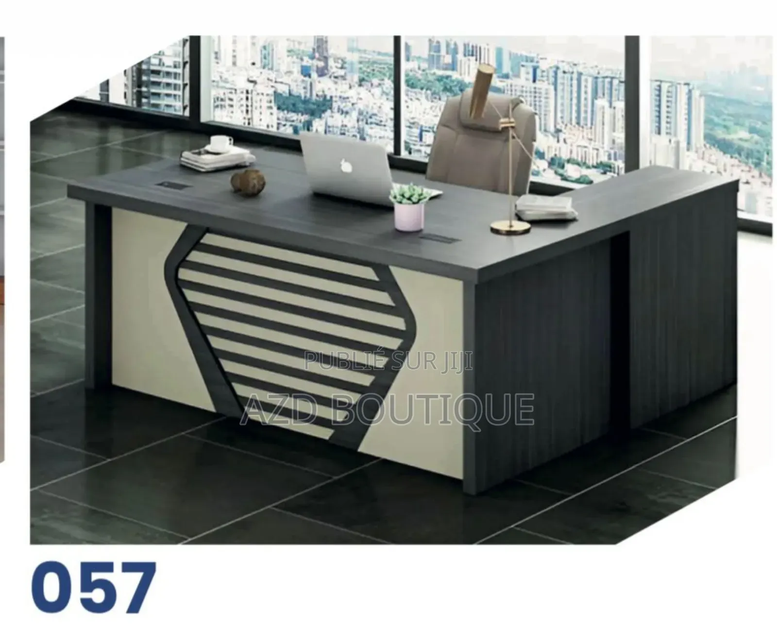 Bureau Professionnel Moderne Avec Retour