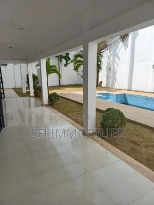 5chbre Duplex dans Francis Gweh, Cocody à Vendre