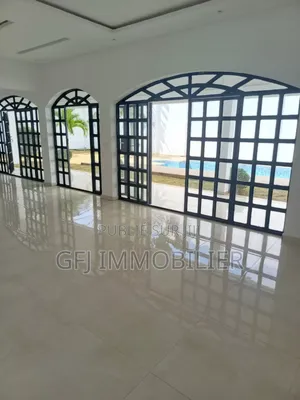 5chbre Duplex dans Francis Gweh, Cocody à Vendre