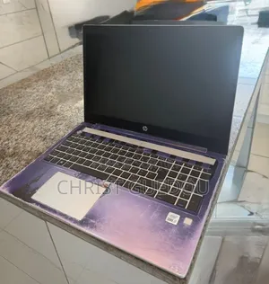 Nouveau HP EliteBook 840 G5 12GB Intel Core i7 SSD 128GB