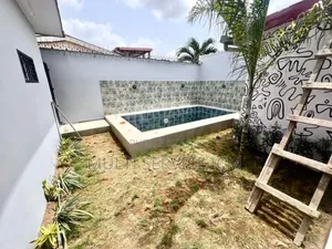 Meublé 5chbre Duplex dans Ismaël Coulibaly, Cocody à Vendre