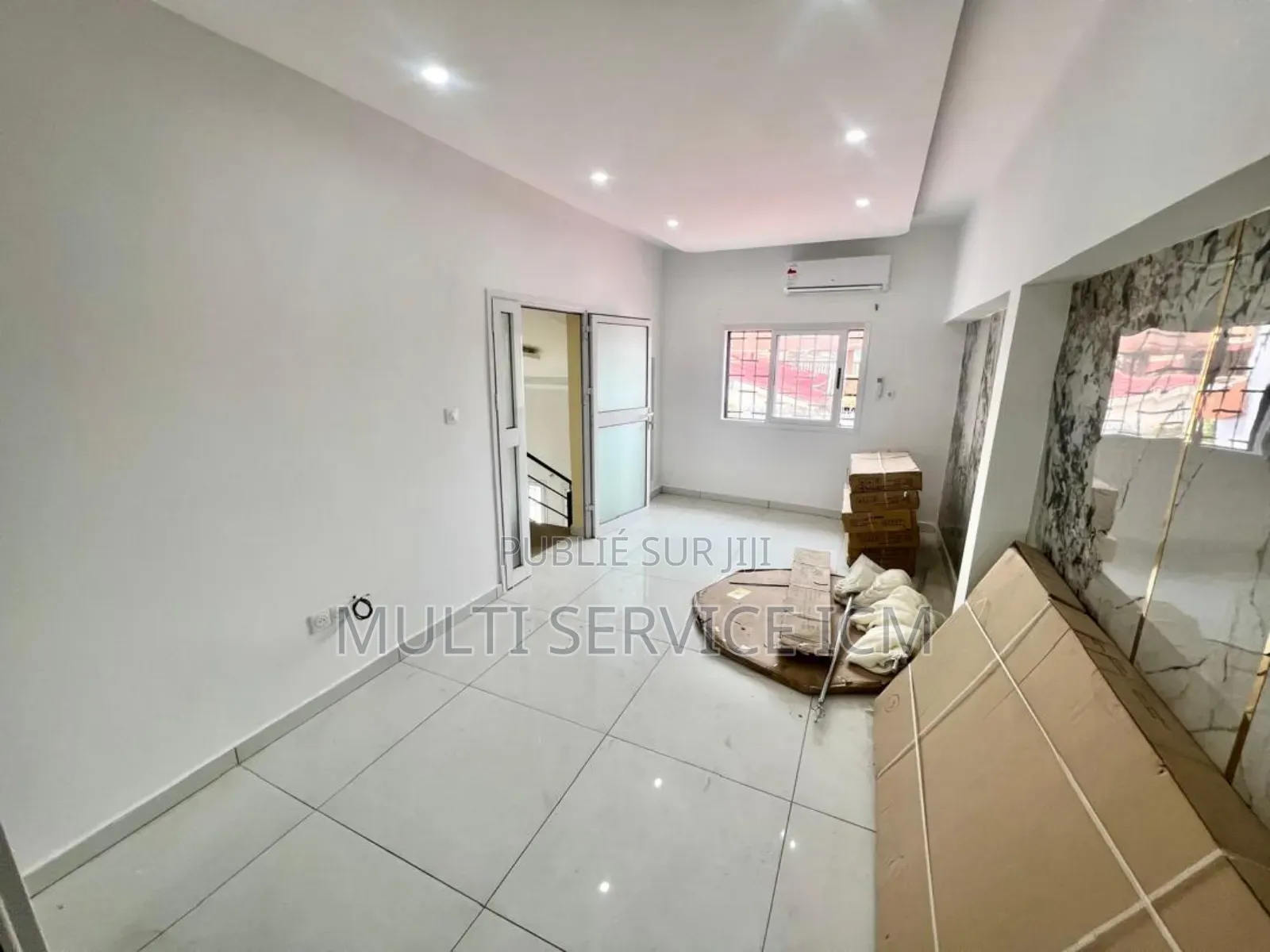 Meublé 5chbre Duplex dans Ismaël Coulibaly, Cocody à Vendre