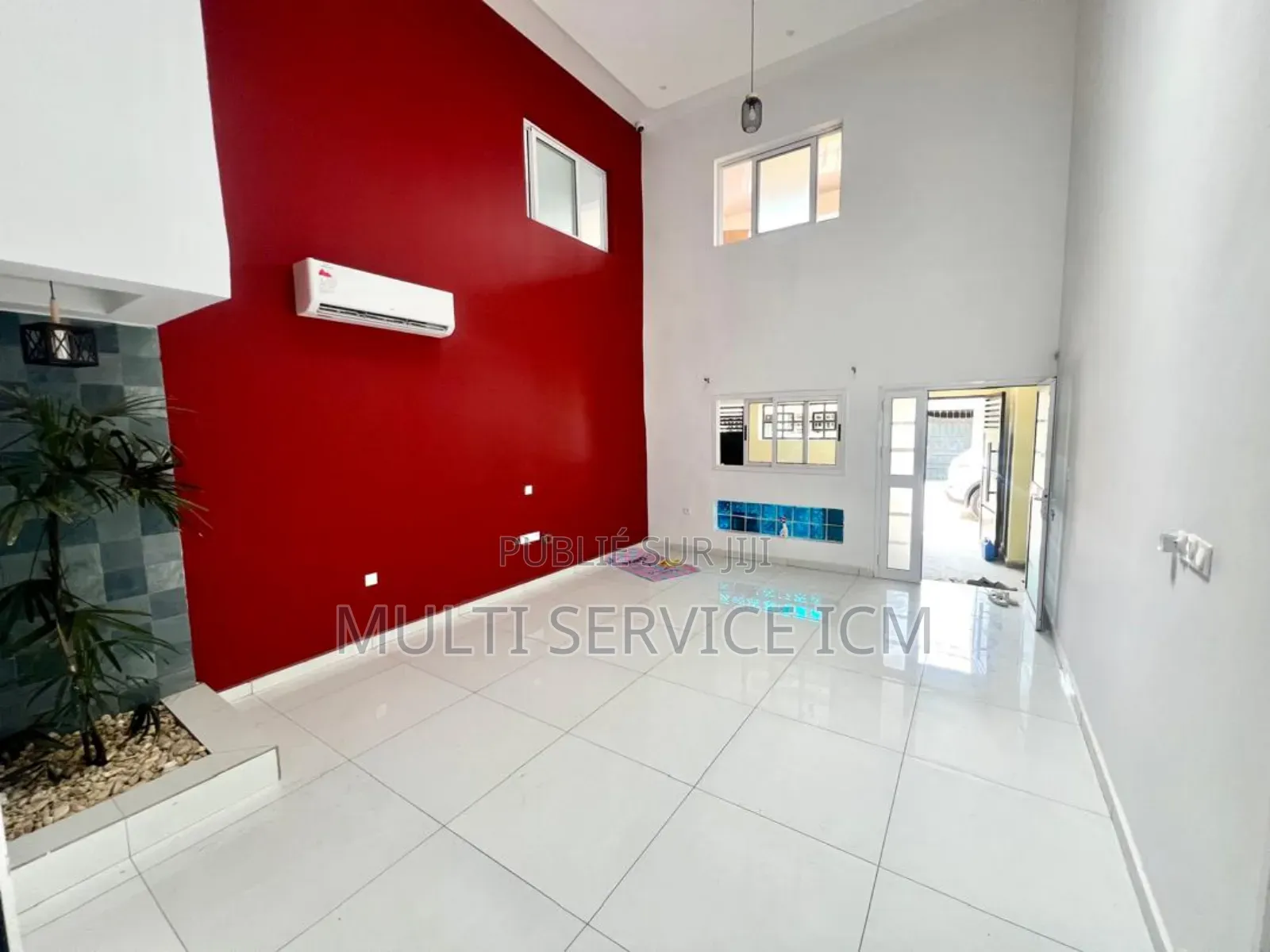 Meublé 5chbre Duplex dans Ismaël Coulibaly, Cocody à Vendre