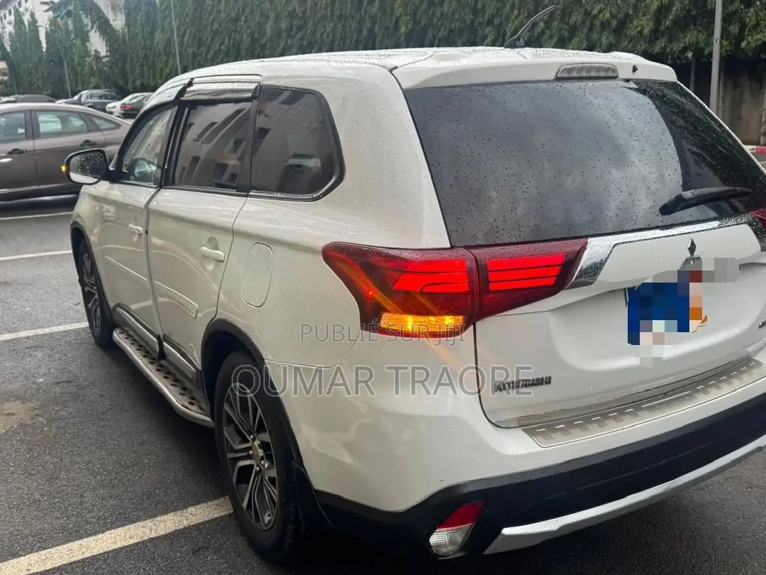 Mitsubishi Outlander 2017 Blanc
