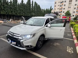 Mitsubishi Outlander 2017 Blanc