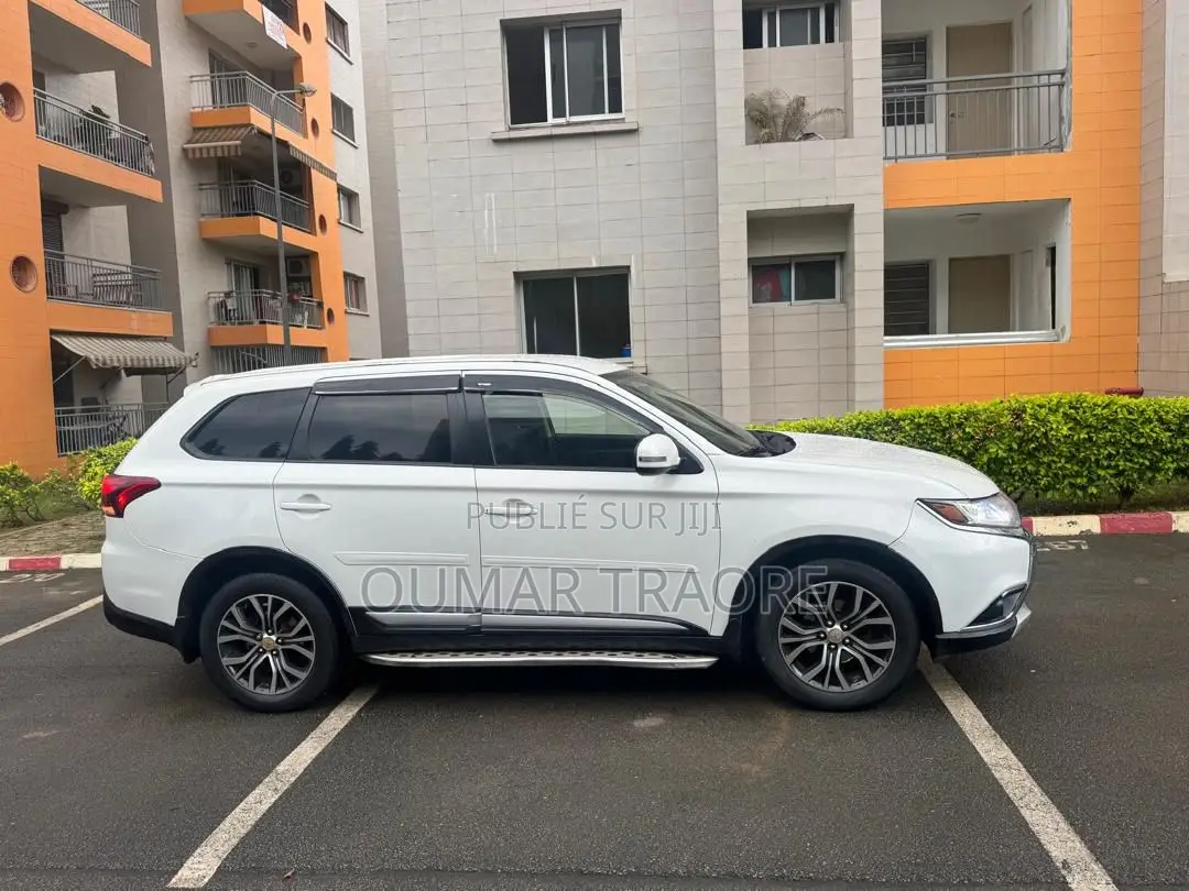 Mitsubishi Outlander 2017 Blanc