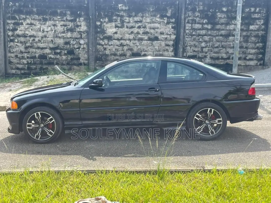 BMW 318i 2002 Noir
