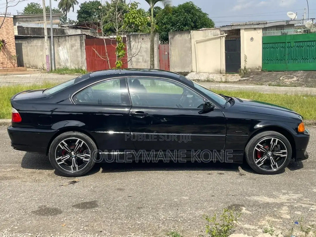 BMW 318i 2002 Noir