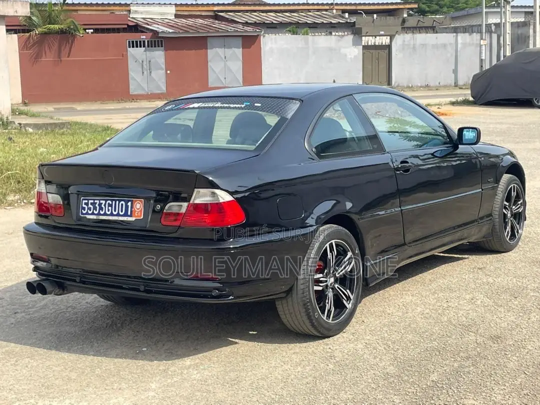 BMW 318i 2002 Noir