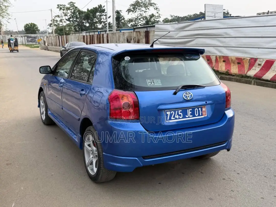 Toyota Corolla RunX 2006 Bleu