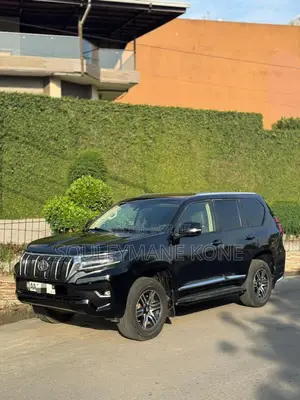 Toyota Land Cruiser Prado 2018 Noir