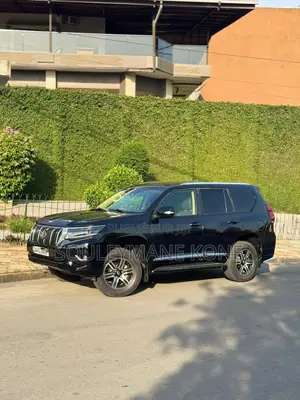 Toyota Land Cruiser Prado 2018 Noir