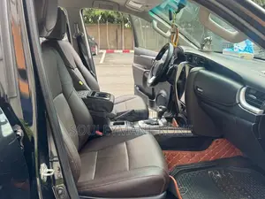 Toyota Fortuner 2018 Noir