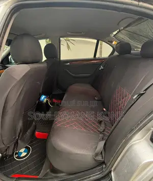 BMW 318i 2002 Gris