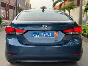 Hyundai Elantra 2016 Bleu