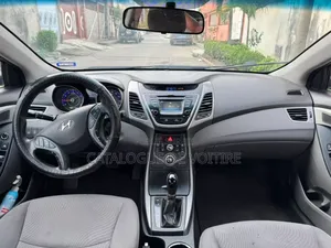 Hyundai Elantra 2016 Bleu