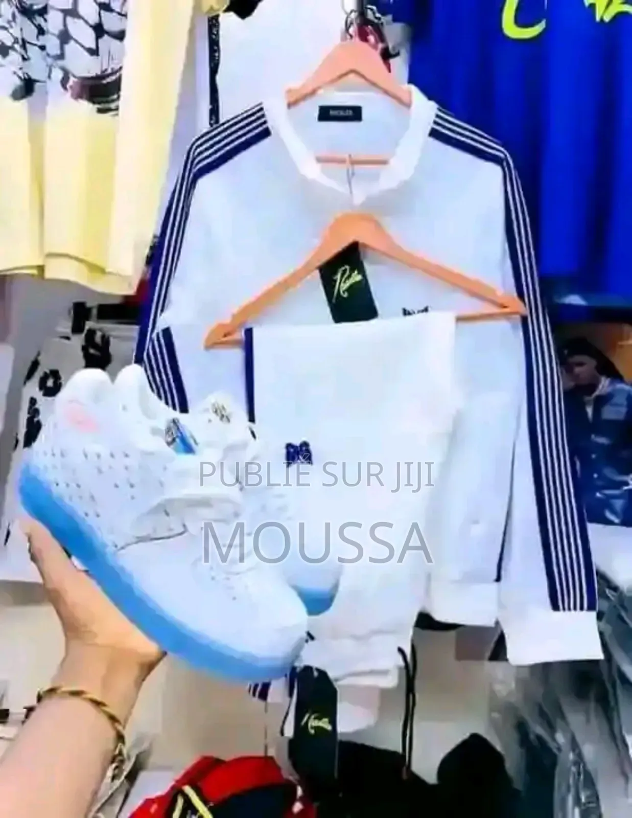 Vêtements Chaussures