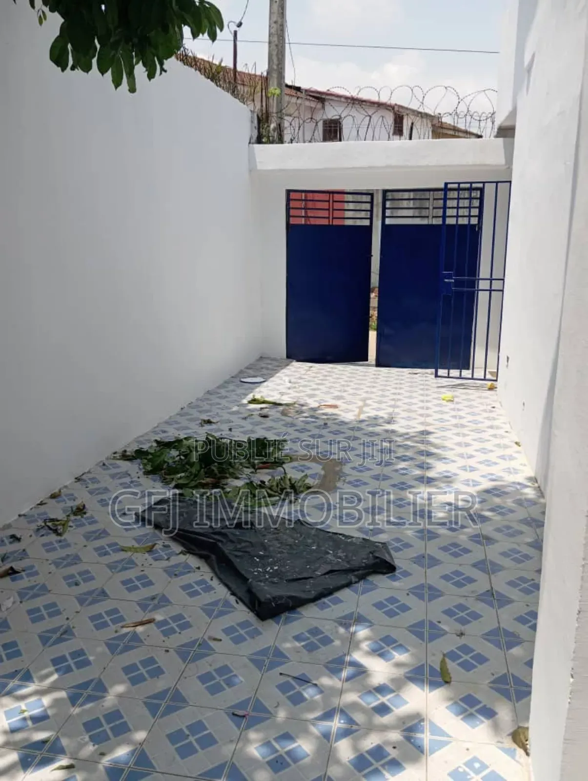 3chbre Duplex dans Francis Gweh, Cocody à Vendre