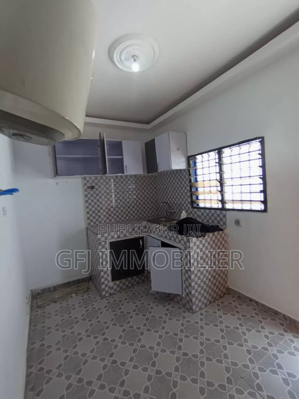 3chbre Duplex dans Francis Gweh, Cocody à Vendre
