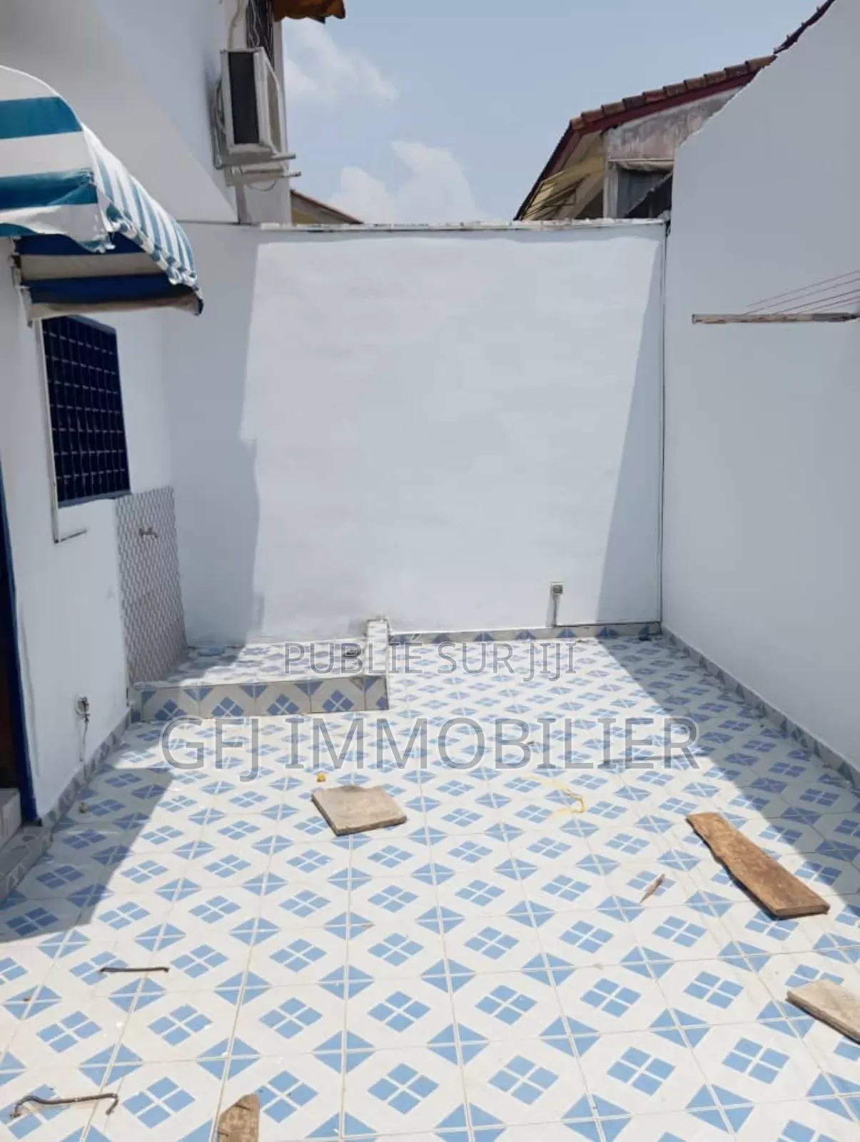 3chbre Duplex dans Francis Gweh, Cocody à Vendre