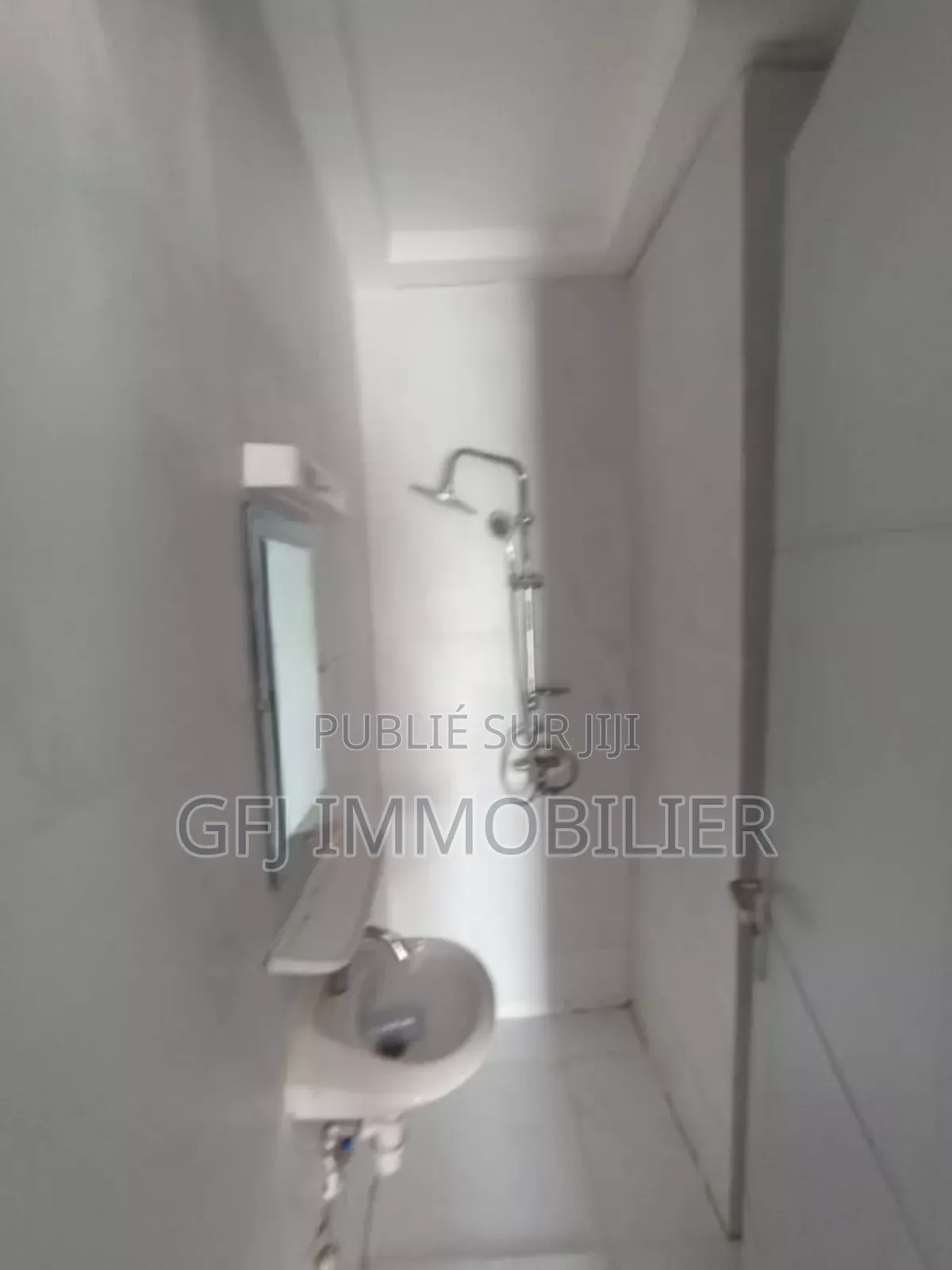 3chbre Duplex dans Francis Gweh, Cocody à Vendre